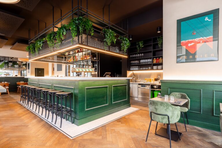 Alp & Horn - Agencement bar - Raboud Group